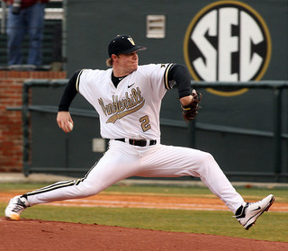 Sonny Gray Pitching in College